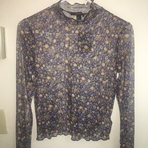 Flower mesh turtle neck